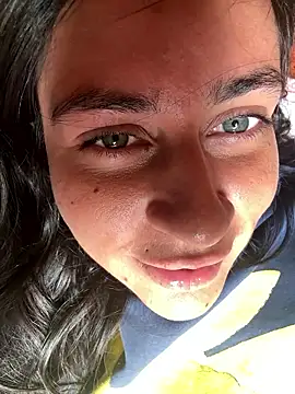 geovana_blan (F young) - Show