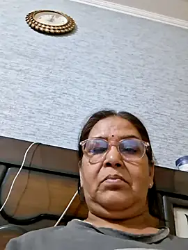 Webcam Model (Shalini3456)  is live.Free join now!