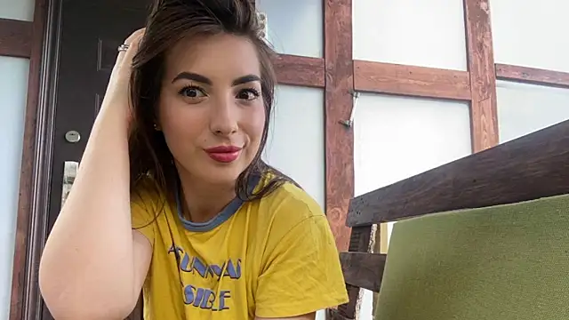 Fiery_Brunette_ webcam