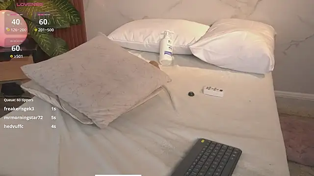 SophieCollins_1 webcam