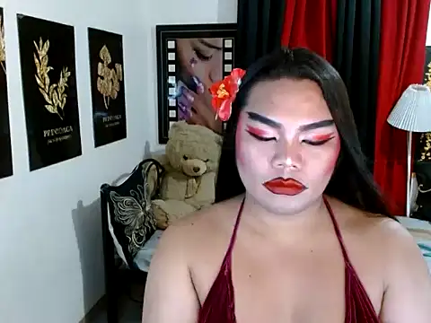 TSbrianaHugeCock webcam