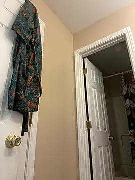 choclatepeaach - Choclatepeaach's free webcam - UK Sex Cams