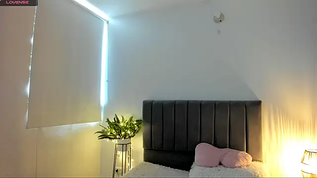 sophie_connors webcam