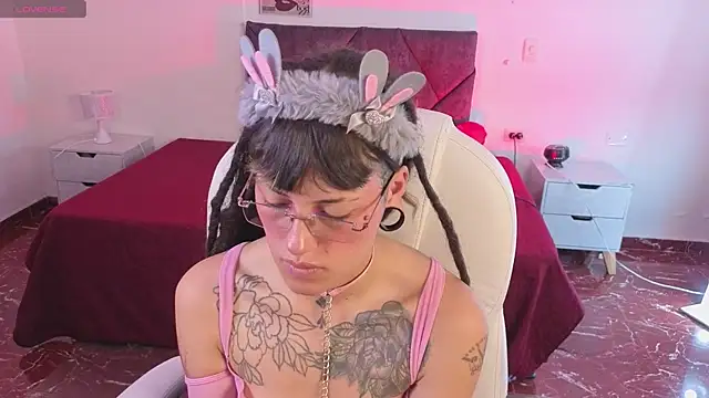 _sharlotte777 webcam