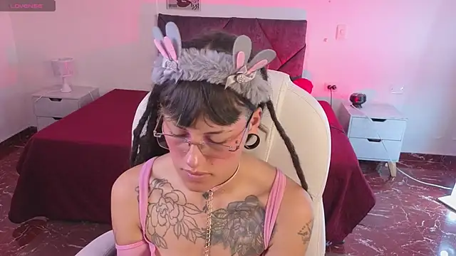 _sharlotte777 webcam