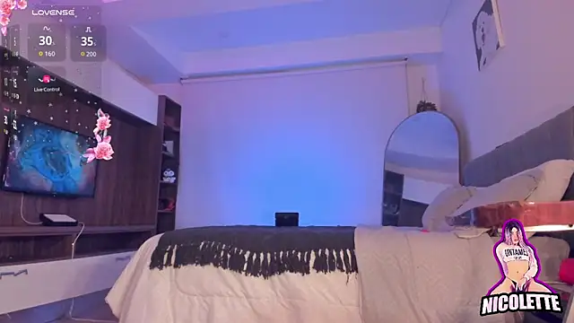 nicolette_tay webcam