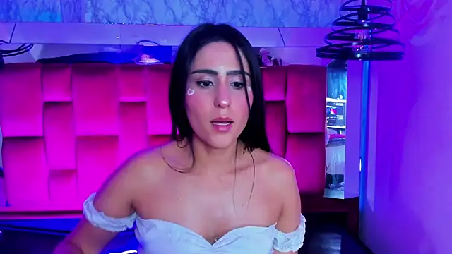 _alahiia_ - _Alahiia_'s free webcam - UK Sex Cams