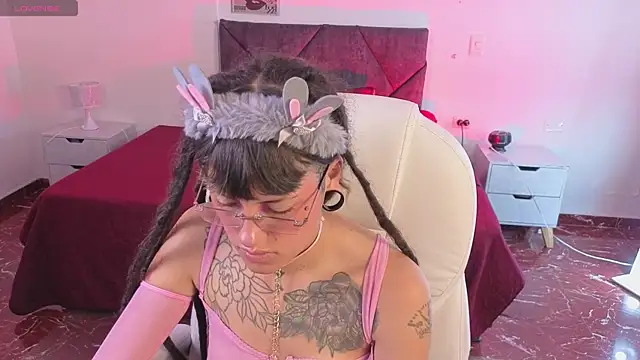 _sharlotte777 webcam