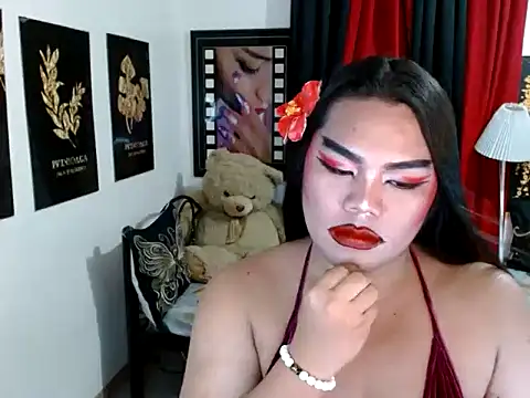 TSbrianaHugeCock webcam