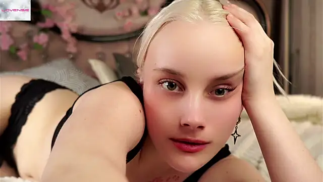 KirstinMcgeady webcam