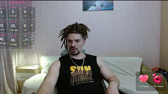 Aestheticguy101 webcam