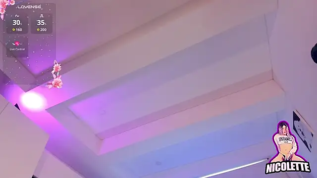 nicolette_tay webcam
