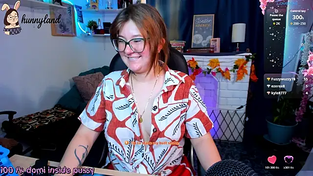 HunnyyLove webcam