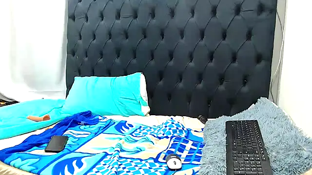 Dark_Slim_Thick webcam