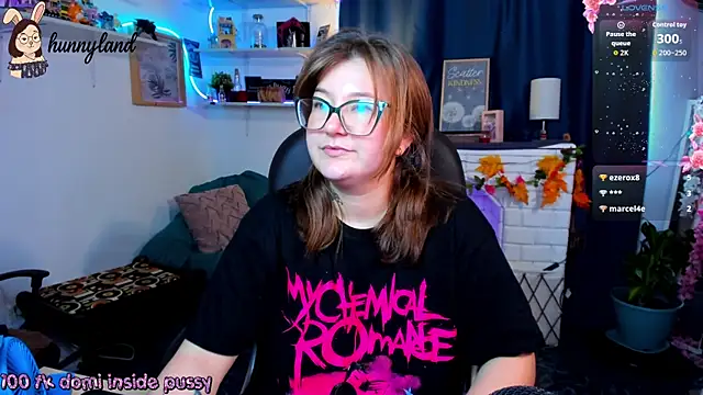 HunnyyLove webcam