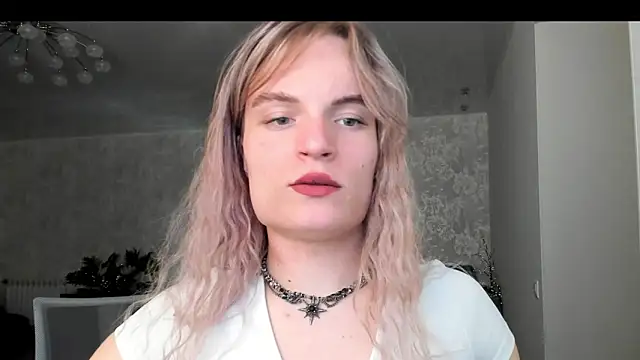 milliKira006 live sex cam