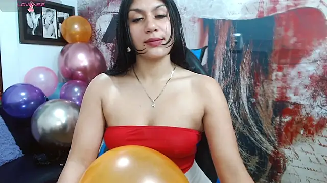 gigi_gilt_ webcam