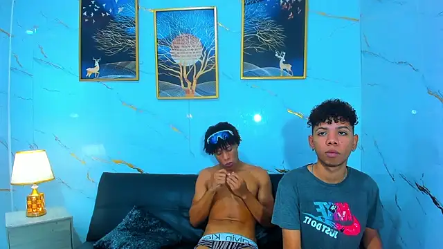 Spicy_guys webcam