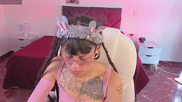 _sharlotte777 webcam