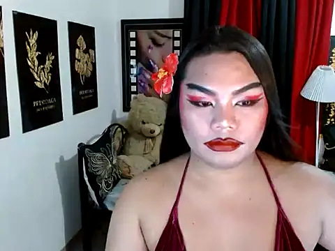 TSbrianaHugeCock webcam