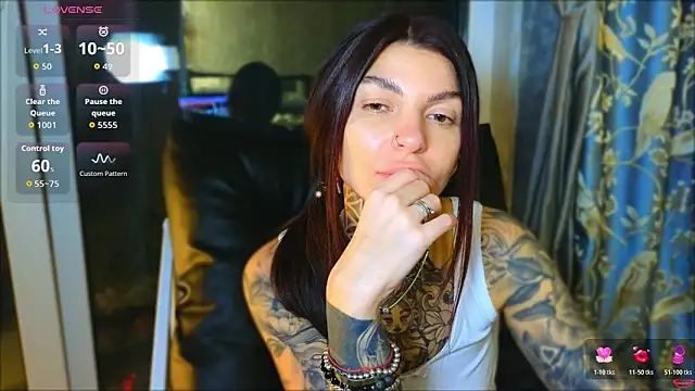 tattooedBabyy webcam