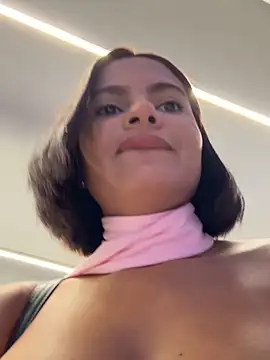 Irina_Velvett webcam