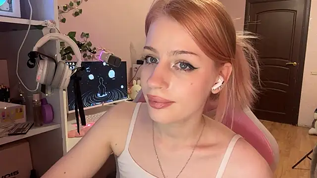 milimoon - Milimoon's free webcam - UK Sex Cams