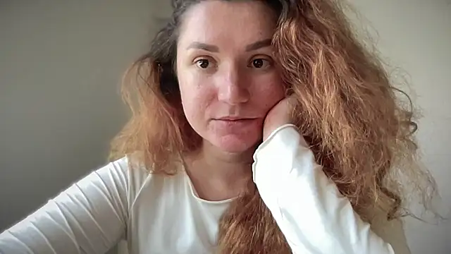 Foxy_and_classy webcam