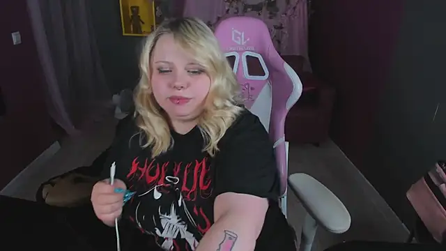 Yoki_Shizuko Stripchat cam model