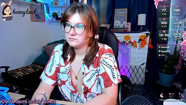 HunnyyLove webcam