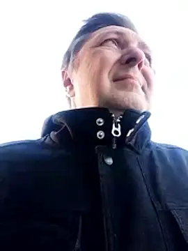 pokaz2020 (M mature) - Have an orgasm in a public place