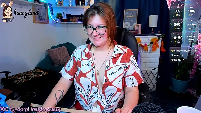HunnyyLove webcam