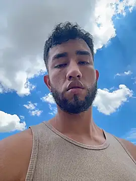 liam_bronw (M young) - Show dick in public