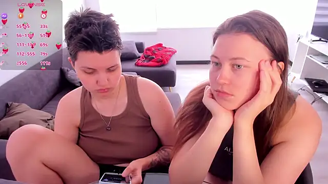 Tenderly_Couple live sex cam