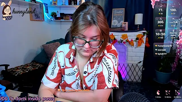 HunnyyLove webcam