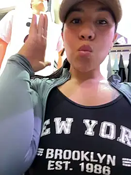 kim_monti - Kim_monti's free webcam - UK Sex Cams