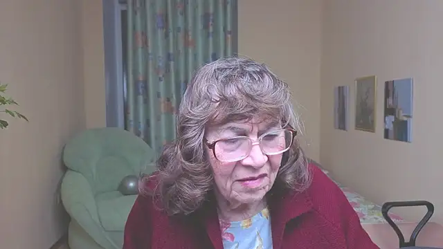 betty_brick - Betty_Brick's free webcam - UK Sex Cams