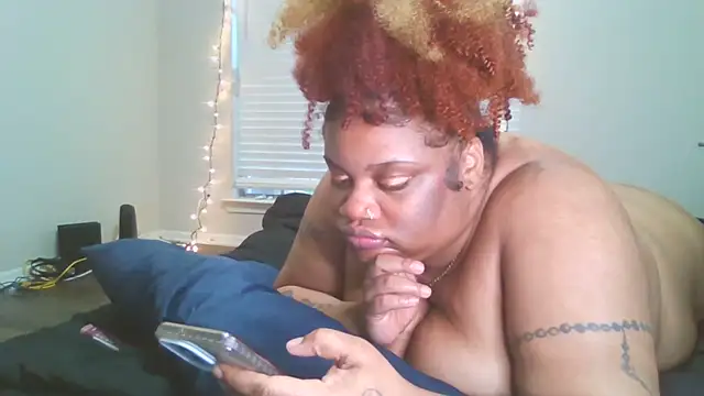 NaughtyHottieBBW webcam