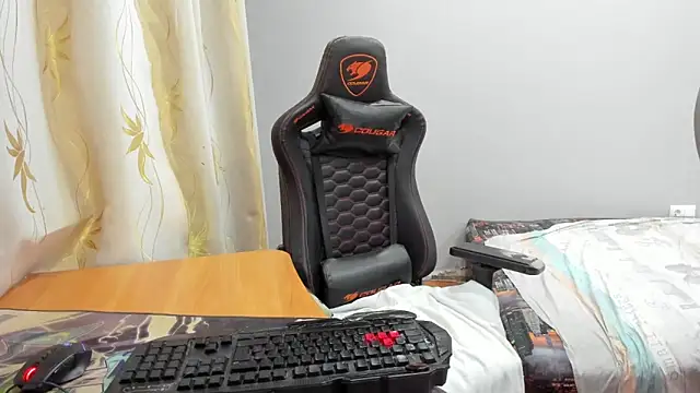 iliaskrislove webcam