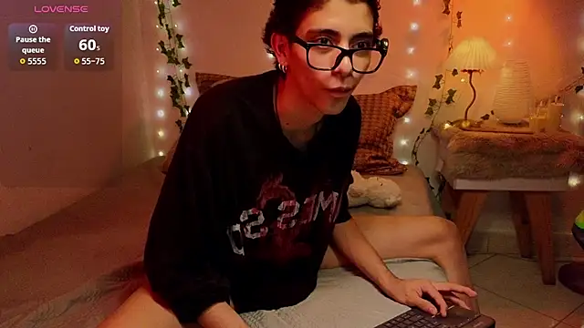 matty_sparkk (M twink) - let's go to bed and touch myself