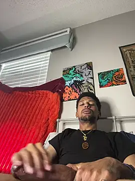 BigPrettyDick777 webcam