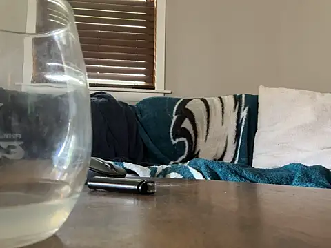 studlyhardwoodd (Ask my age) - hardcore...  cumin and facial