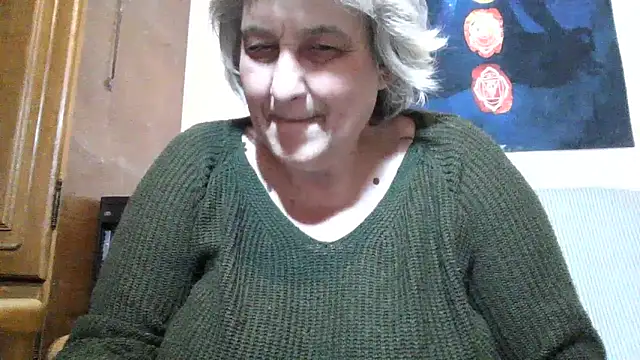 ExquisiteMature webcam