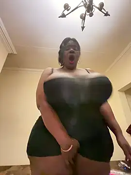 xxxsexyamazon (F milf) - LETS FREAK OFF IS WEEKEND LETS DO LIKE D