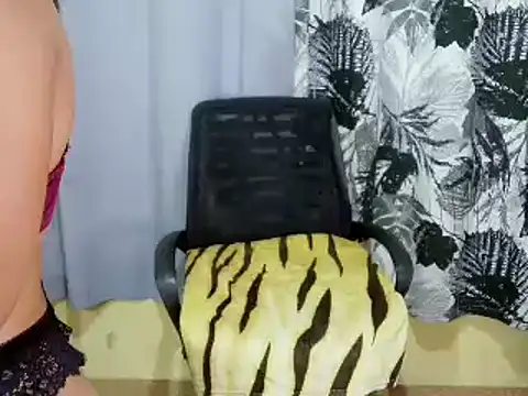 lovelyxmorena webcam