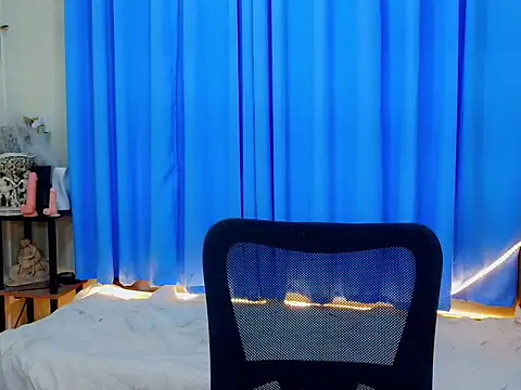 Mimi_Mckinley webcam