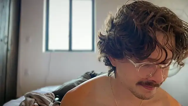 mcklister_kinky_feets webcam