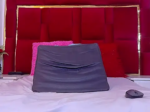 TiffannyValentine webcam