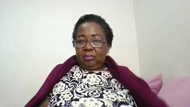 KinkyRicoSaisyours webcam