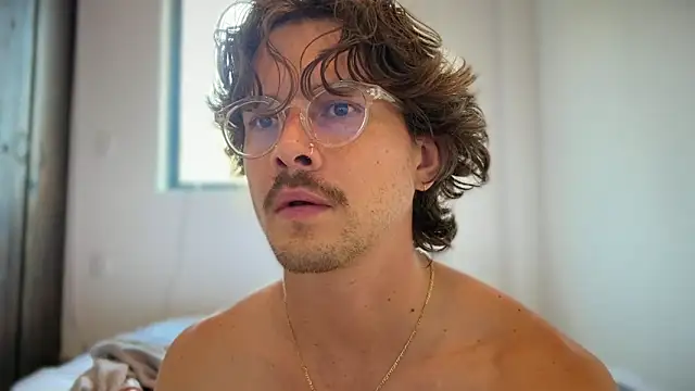 mcklister_kinky_feets webcam